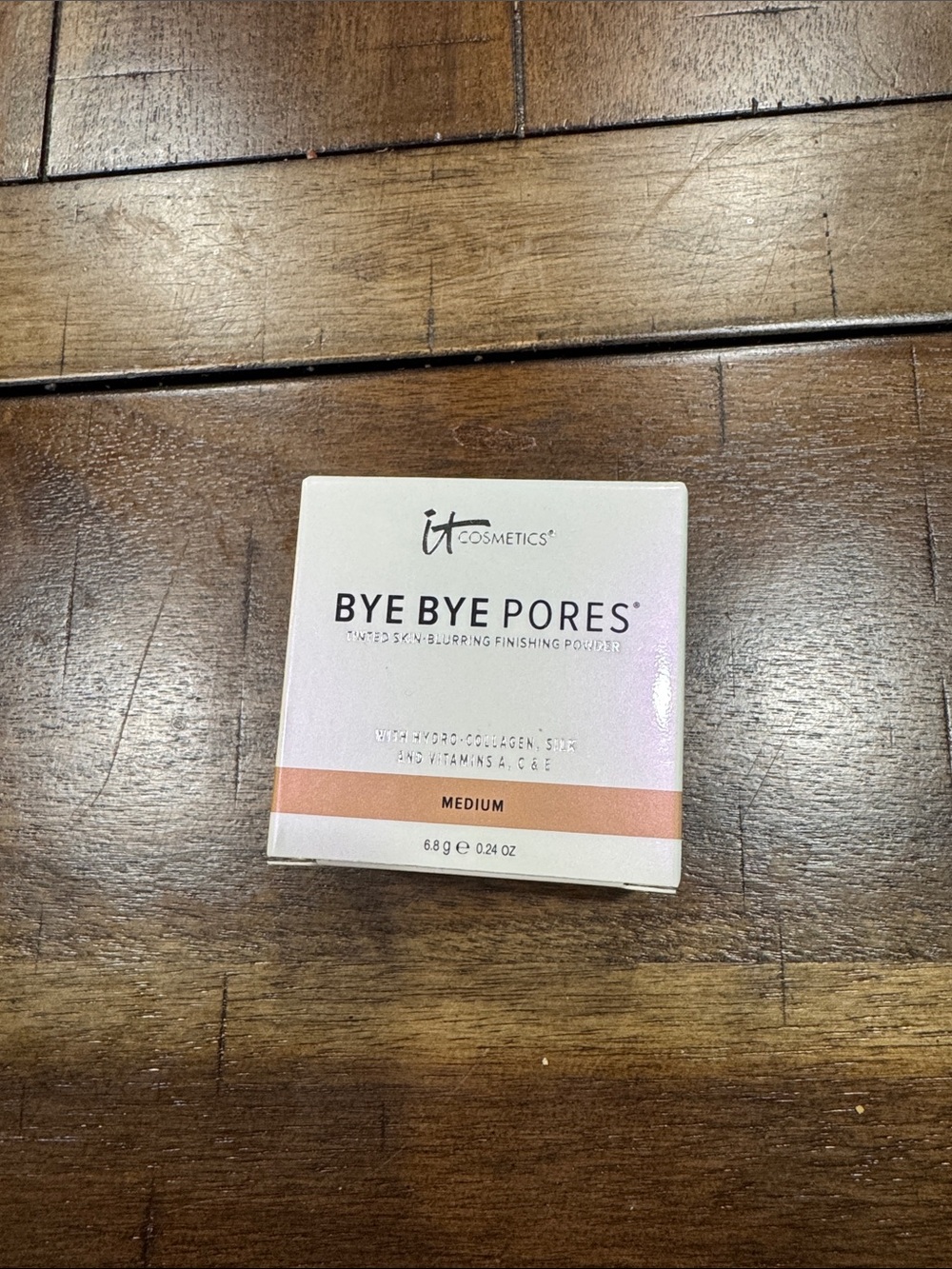 it cosmetics Bye Bye Pores Tinted Finishing Powder - Medium (Peach Tone)